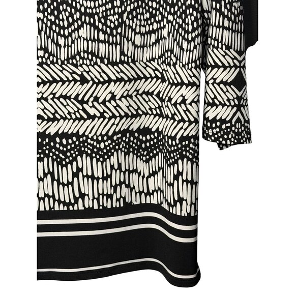 Chico’s Easywear Black & White Tribal Print V-Neck 3/4 Sleeve Top Women’s Size 2 - Picture 5 of 6